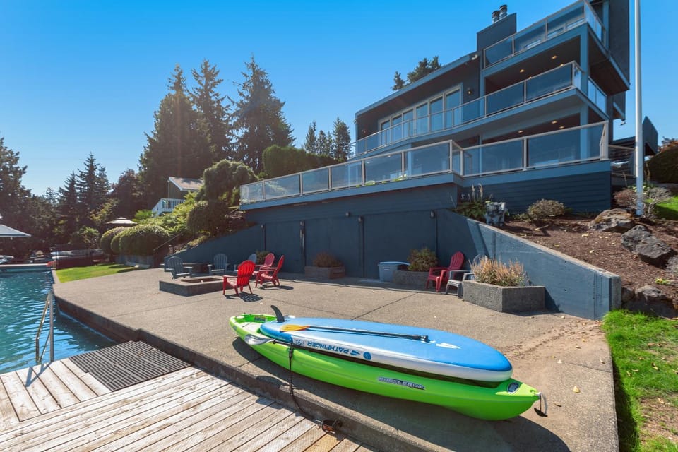 Zen Oasis On Lake Tapps House in King County
