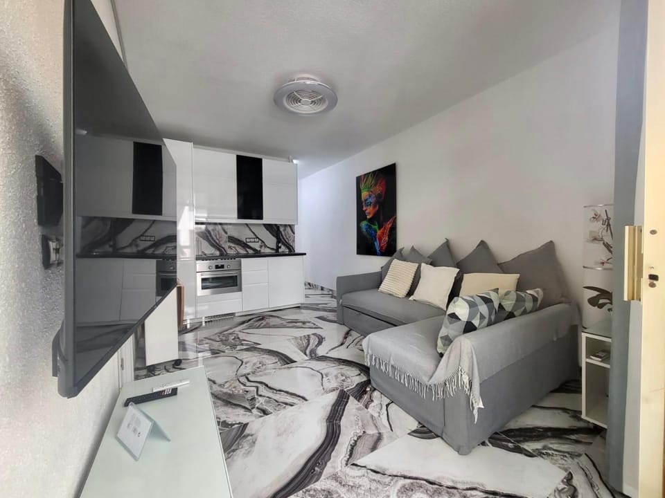 TV and multimedia, Living room, air conditioner
