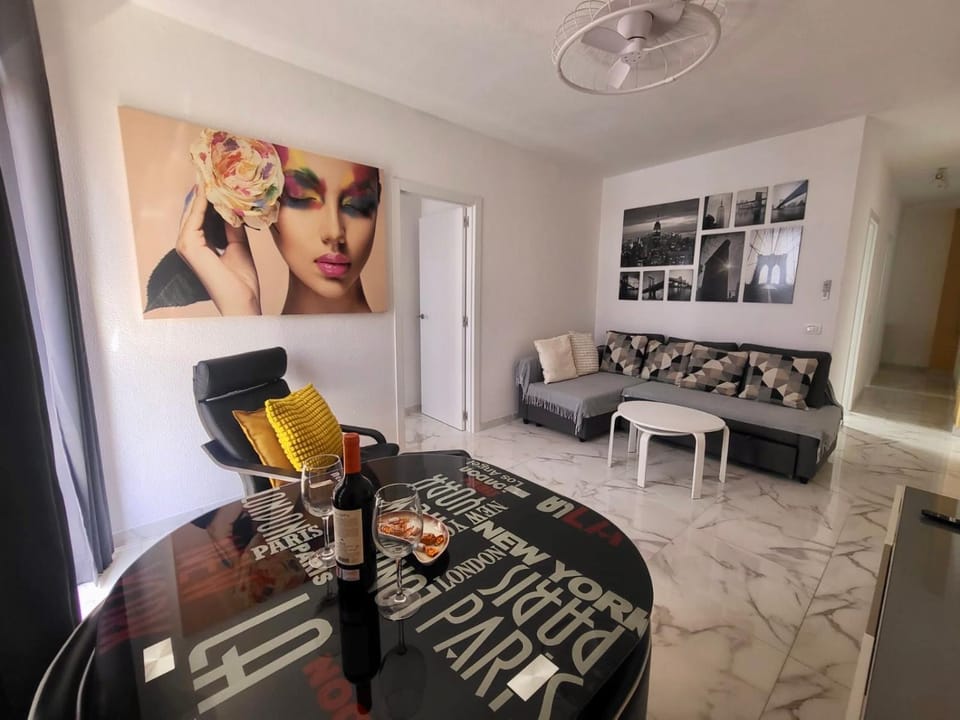 TV and multimedia, Living room, air conditioner
