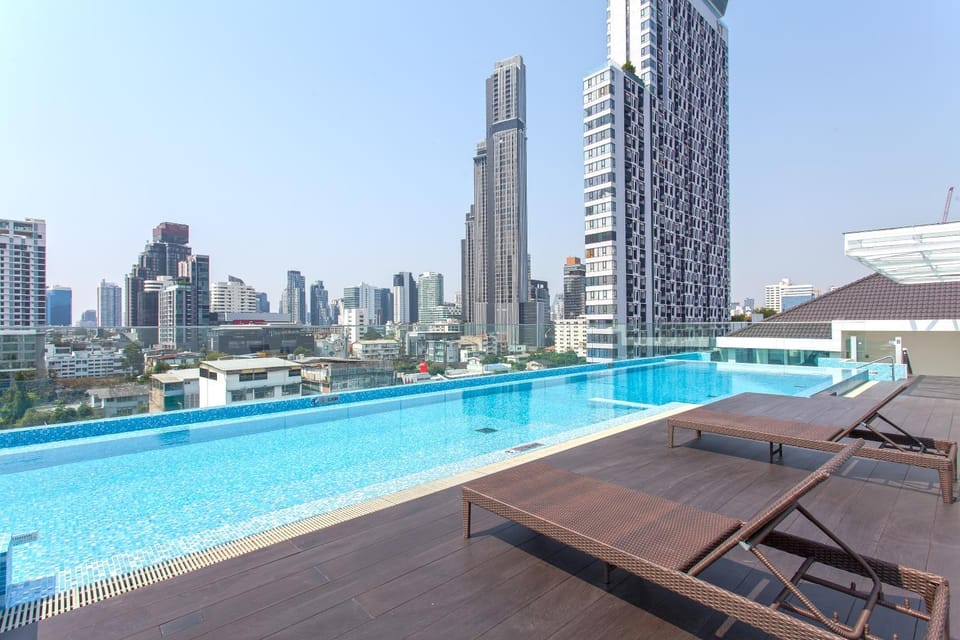 City view, Pool view, Swimming pool, Swimming pool