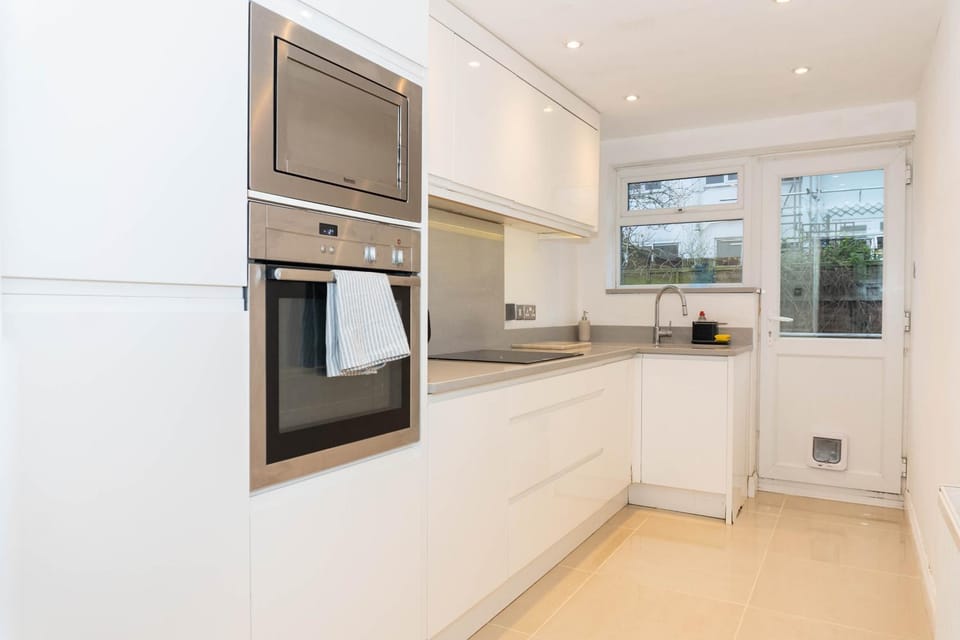 Kitchen or kitchenette, kitchen, kitchen