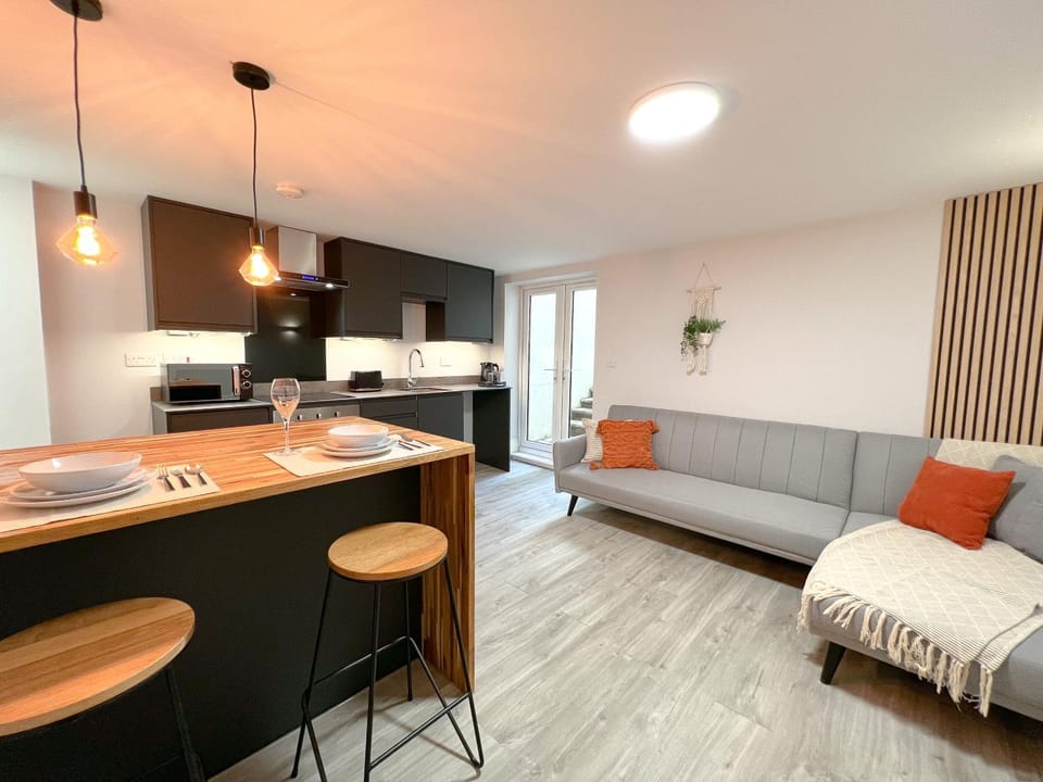 The Bohemian Basement Apartment in Maidstone