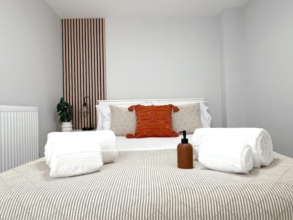 The Bohemian Basement Apartment in Maidstone