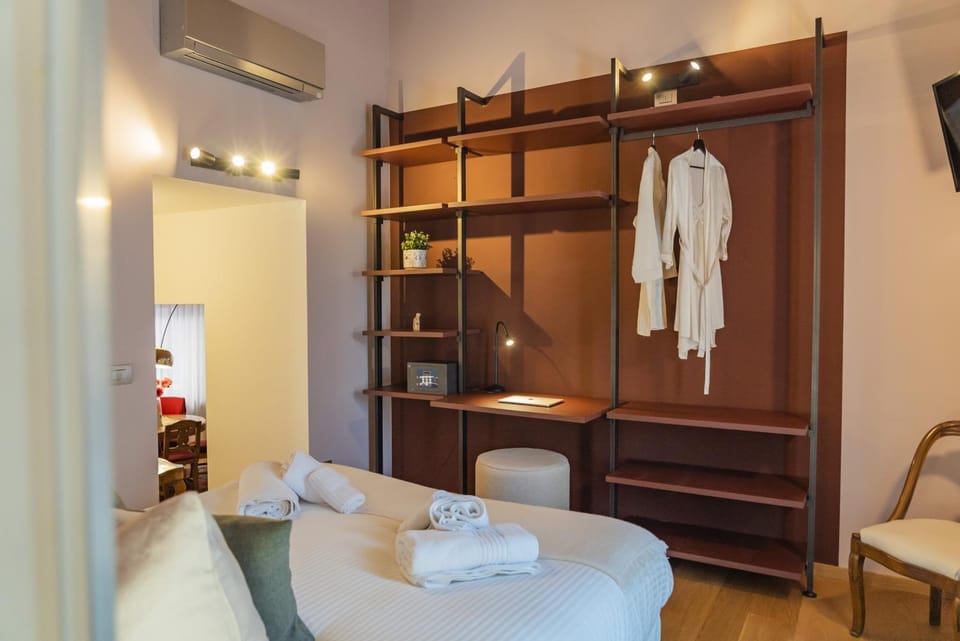 Como Prestige Centro Apartment By Icon7 Luxury Apartment in Como