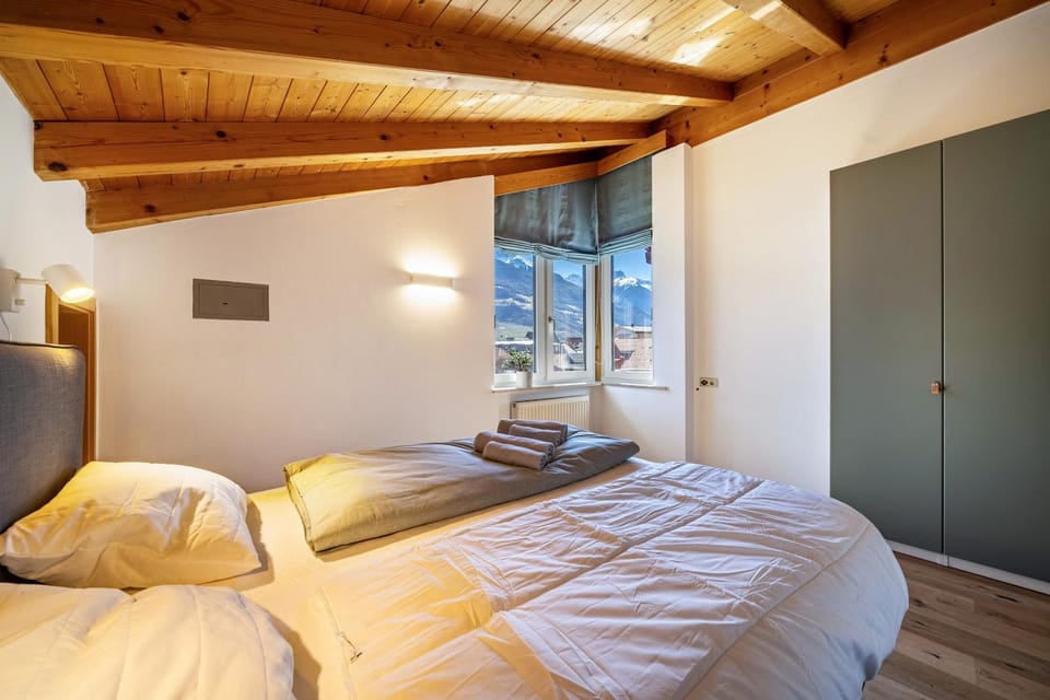 Property building, Living room, Bedroom