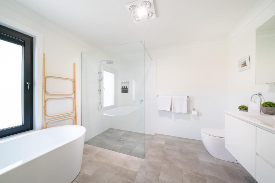 MèRose Place - Spacious Modern New House in Bathurst