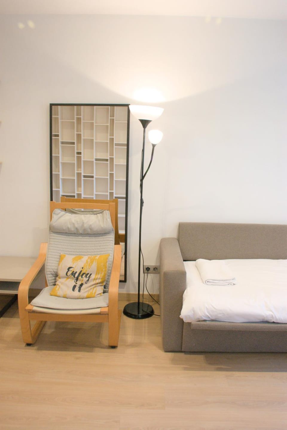 Bed, Living room, Seating area
