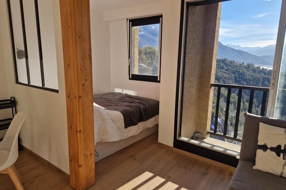 Rare pearl with an incredible view of all Briançon Apartment in Briançon
