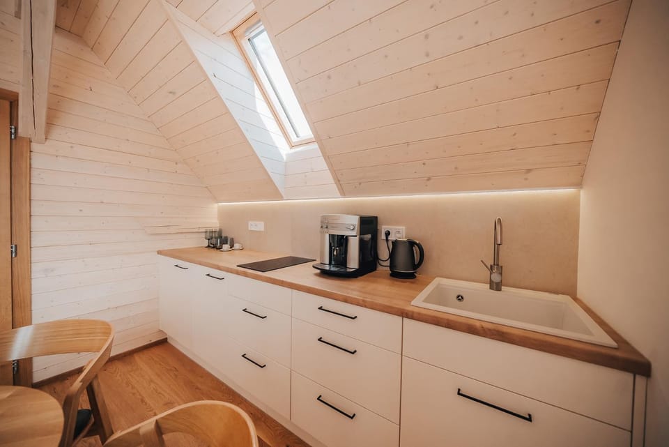 Coffee/tea facilities, Kitchen or kitchenette