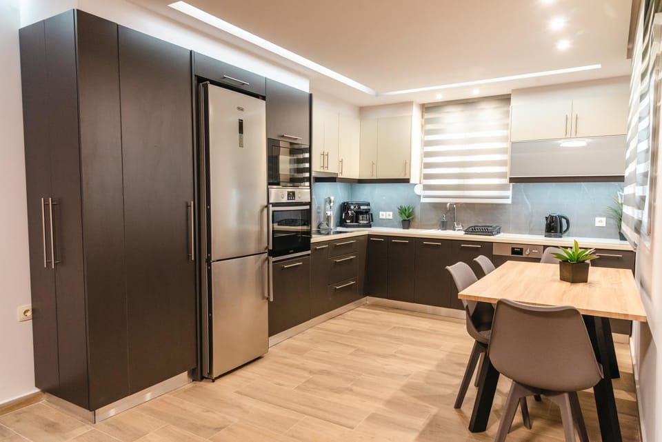 Elegant decorated house - Free Private Parking & Fibre Internet! Apartment in Heraklion