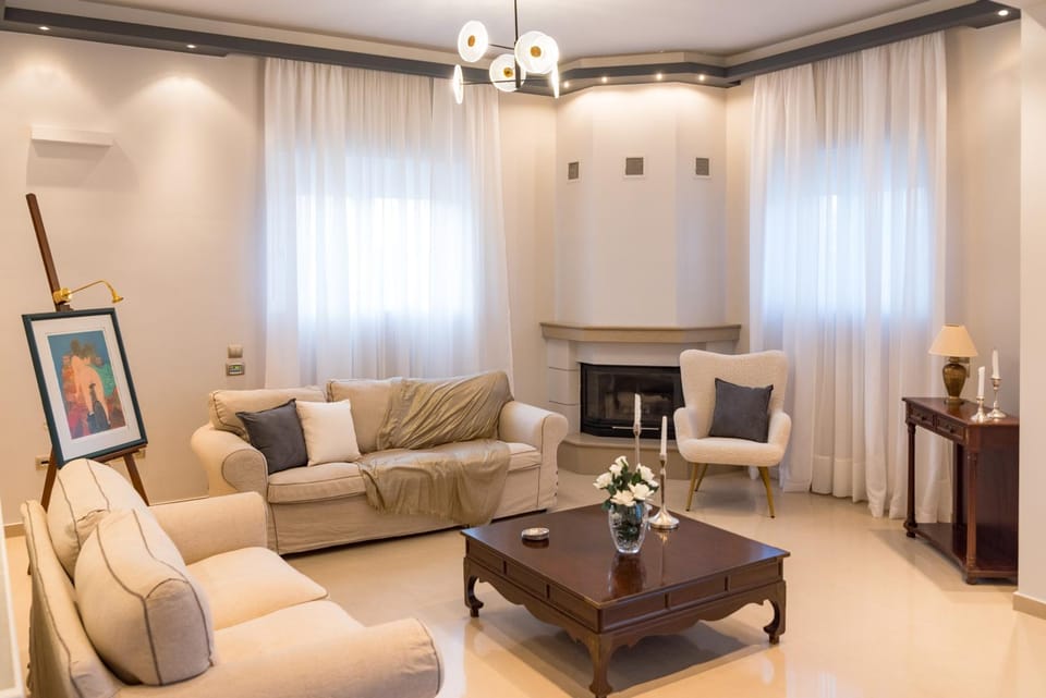 Living room, Seating area, flat iron
