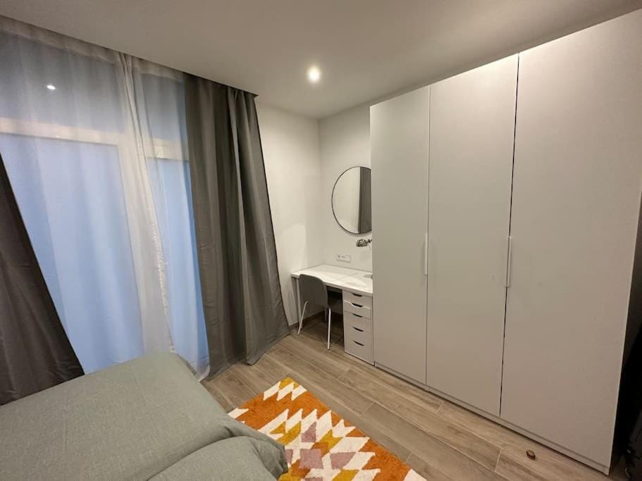 Precioso apartamento con patio. PYP Apartment in Valencia