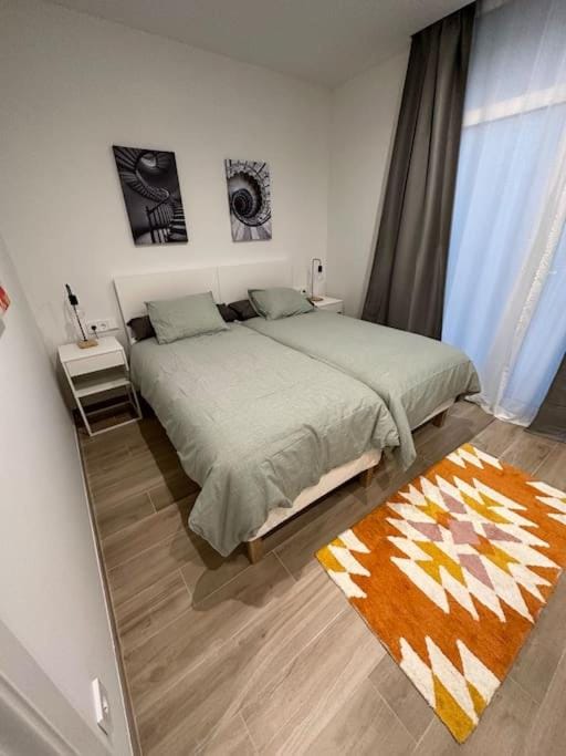 Precioso apartamento con patio. PYP Apartment in Valencia