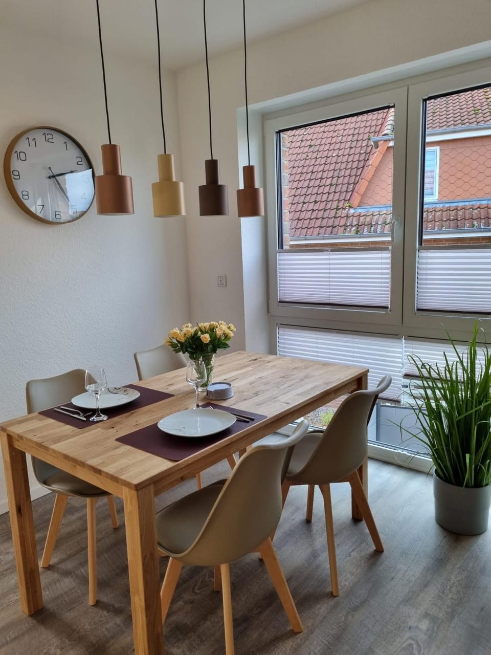 Seating area, Dining area