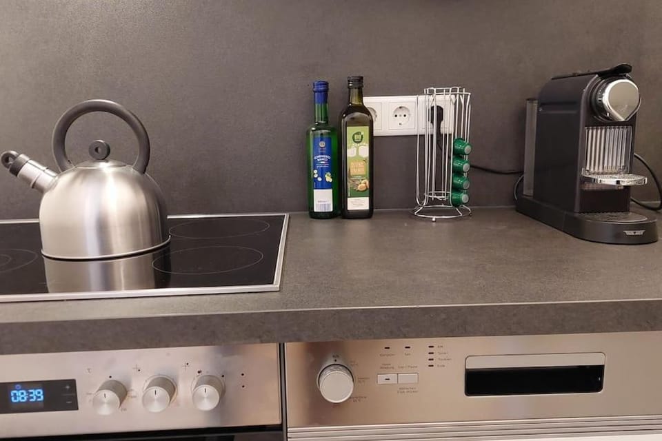 Coffee/tea facilities, Kitchen or kitchenette