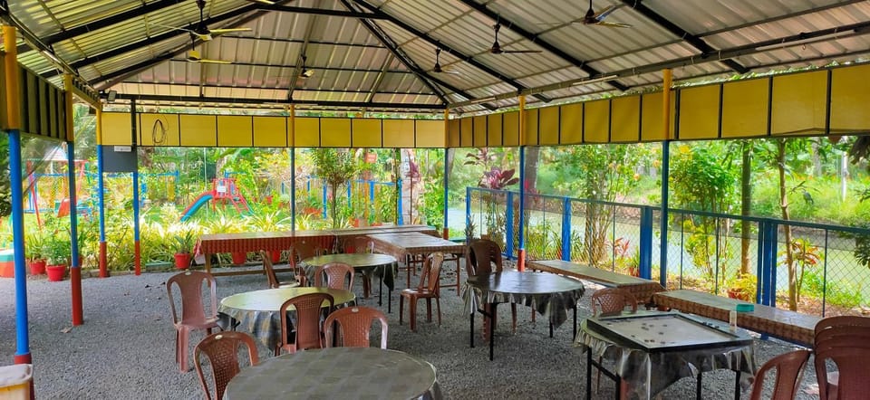 Kuttickattil Pool Home Stay Kumarakom Bed and Breakfast in Kerala