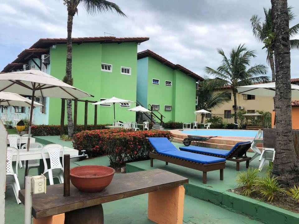 Pool view, Swimming pool, sunbed