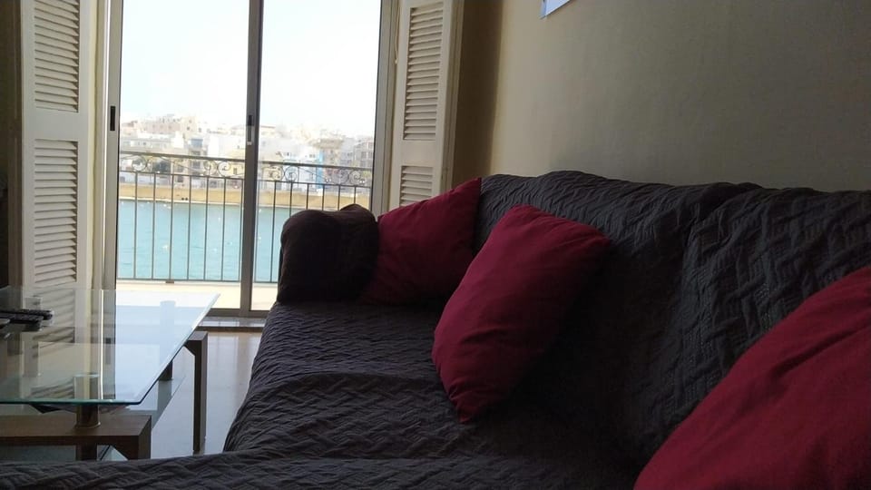 Balcony/Terrace, Living room