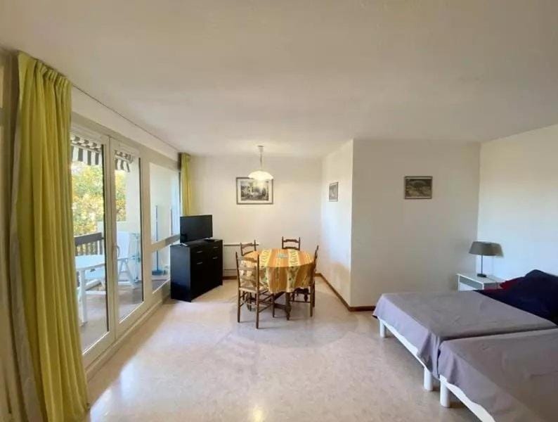 Studio Les Bastides Apartment in Gréoux-les-Bains