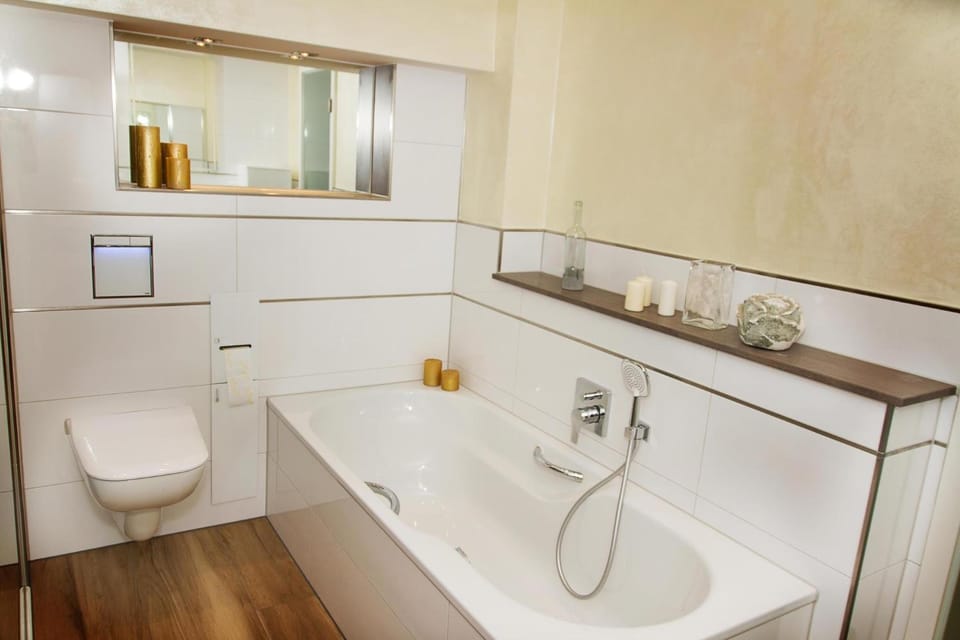 Toilet, Bathroom, Bath