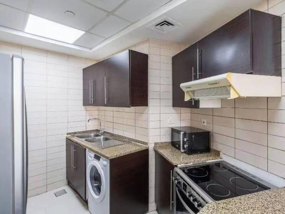 Executive Apartment Near Metro. Apartment in Dubai