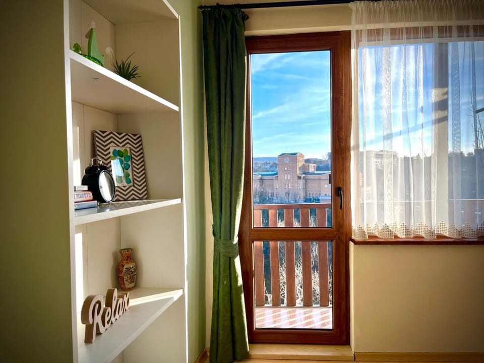 Natural landscape, View (from property/room), Balcony/Terrace