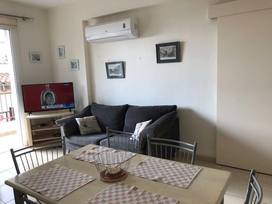 A stone's throw from everything Apartment in Paphos