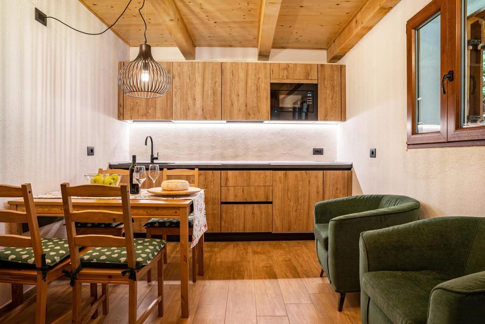 Property building, Kitchen or kitchenette, Living room