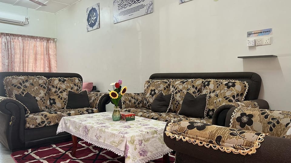 Living room, air conditioner