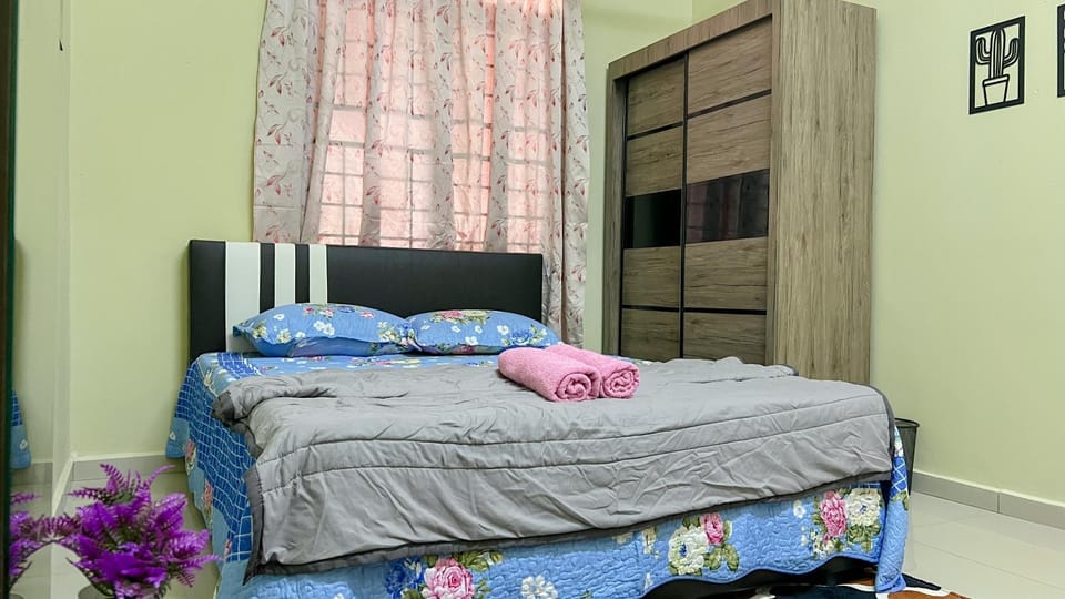 Bed, Bedroom, bunk bed, air conditioner