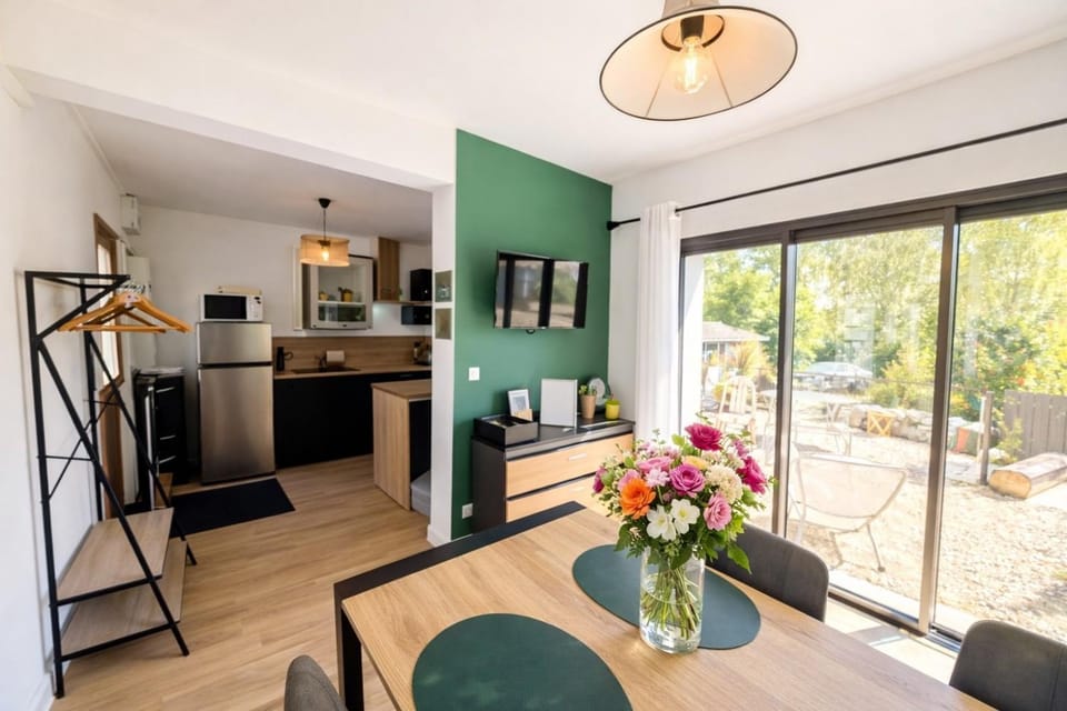 La maison au bord de la riviére Bed and Breakfast in Loches