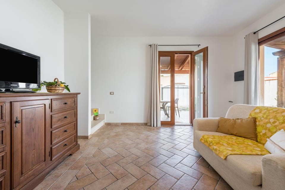 Property building, Living room