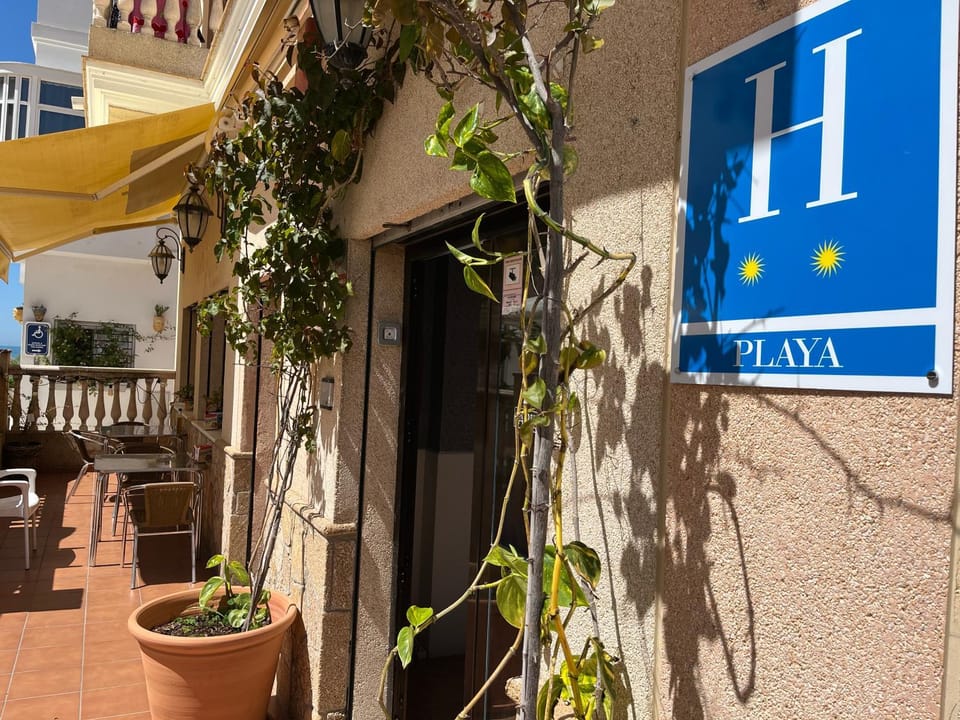 Hotel Macavi Playa Hotel in Rota