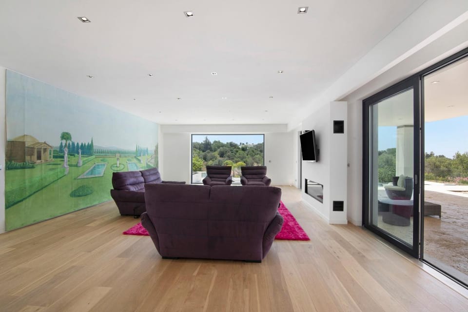 Property building, Living room
