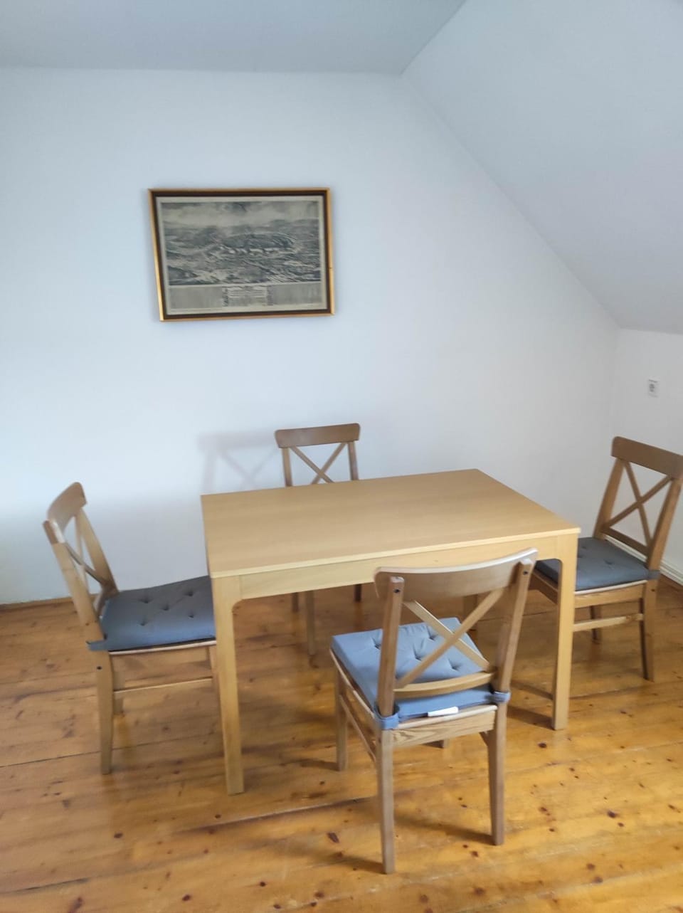 Dining area, kitchen