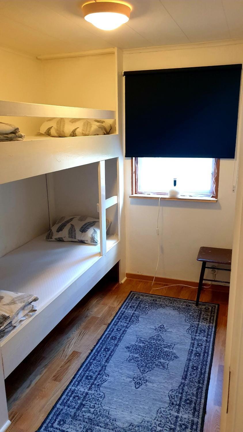 Bed, bunk bed