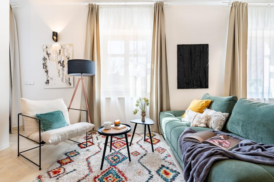 Living room, Seating area