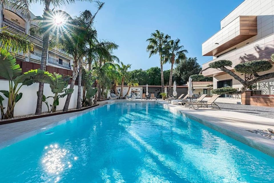 [2 min from the sea] pool, comfort and free WiFi Apartment in Miami Platja