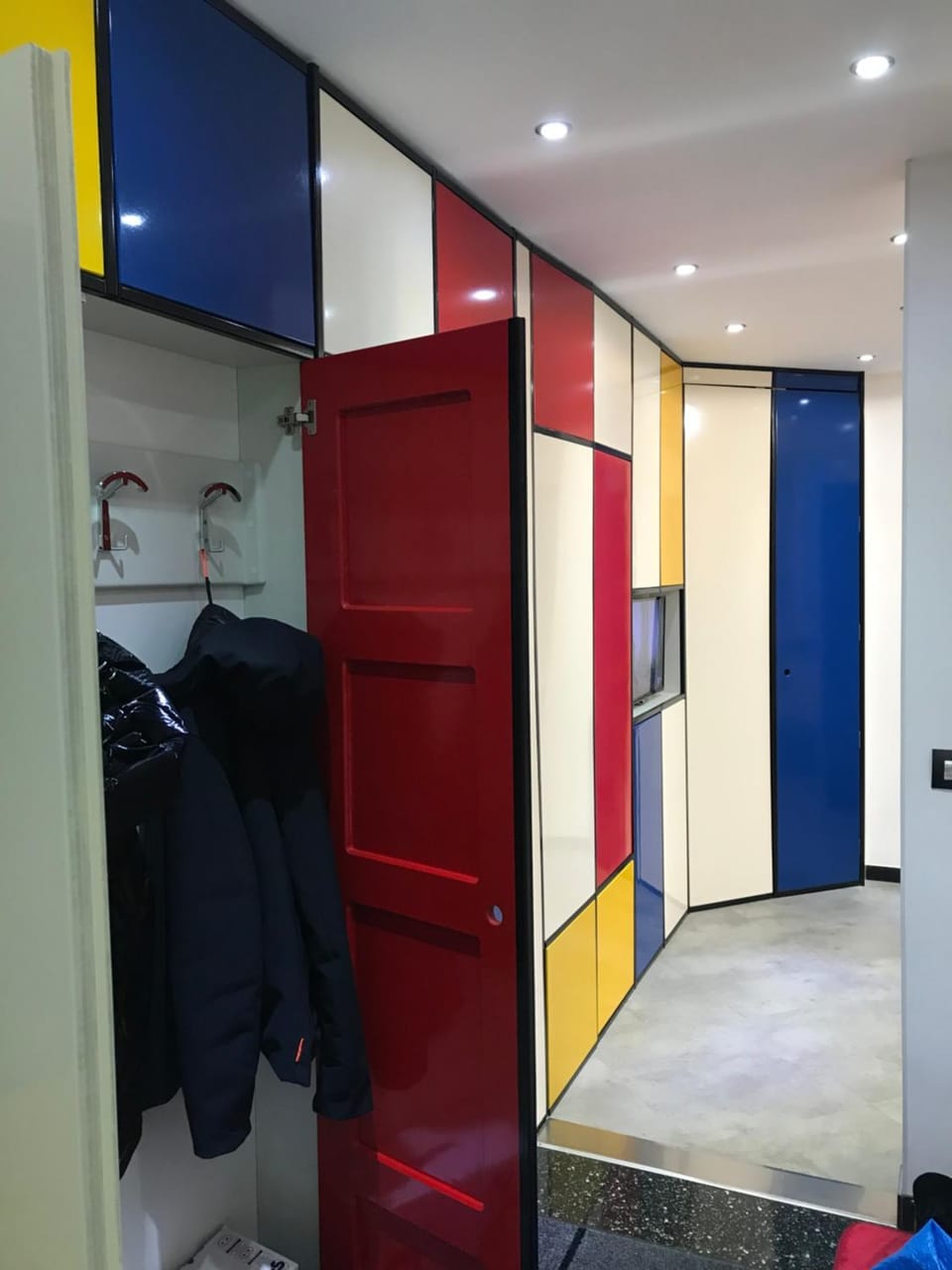 wardrobe