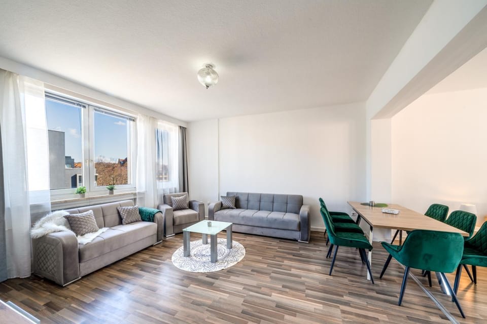 Living room, Seating area, Dining area