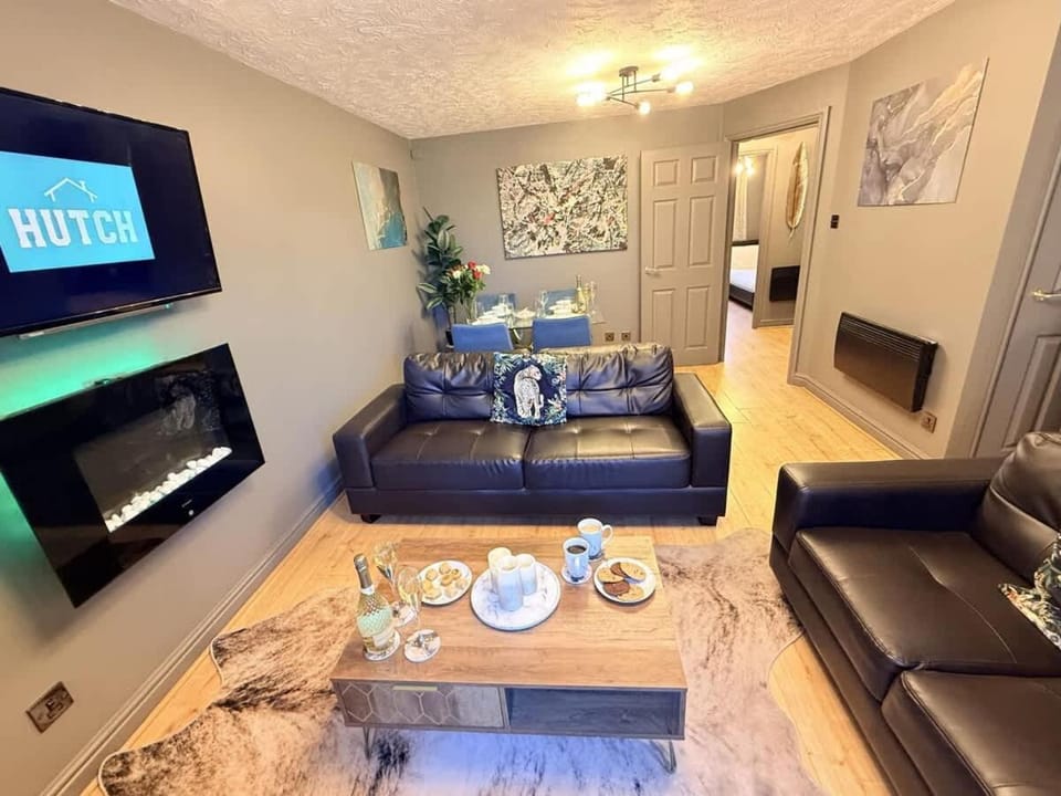 No24 - 2-bed Boutique Apartment - Hosted by Hutch Lifestyle Apartment in Royal Leamington Spa