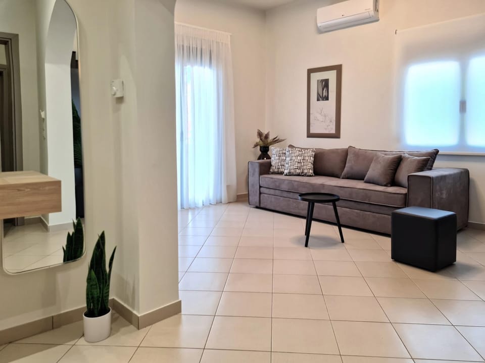 Living room, Seating area, air conditioner