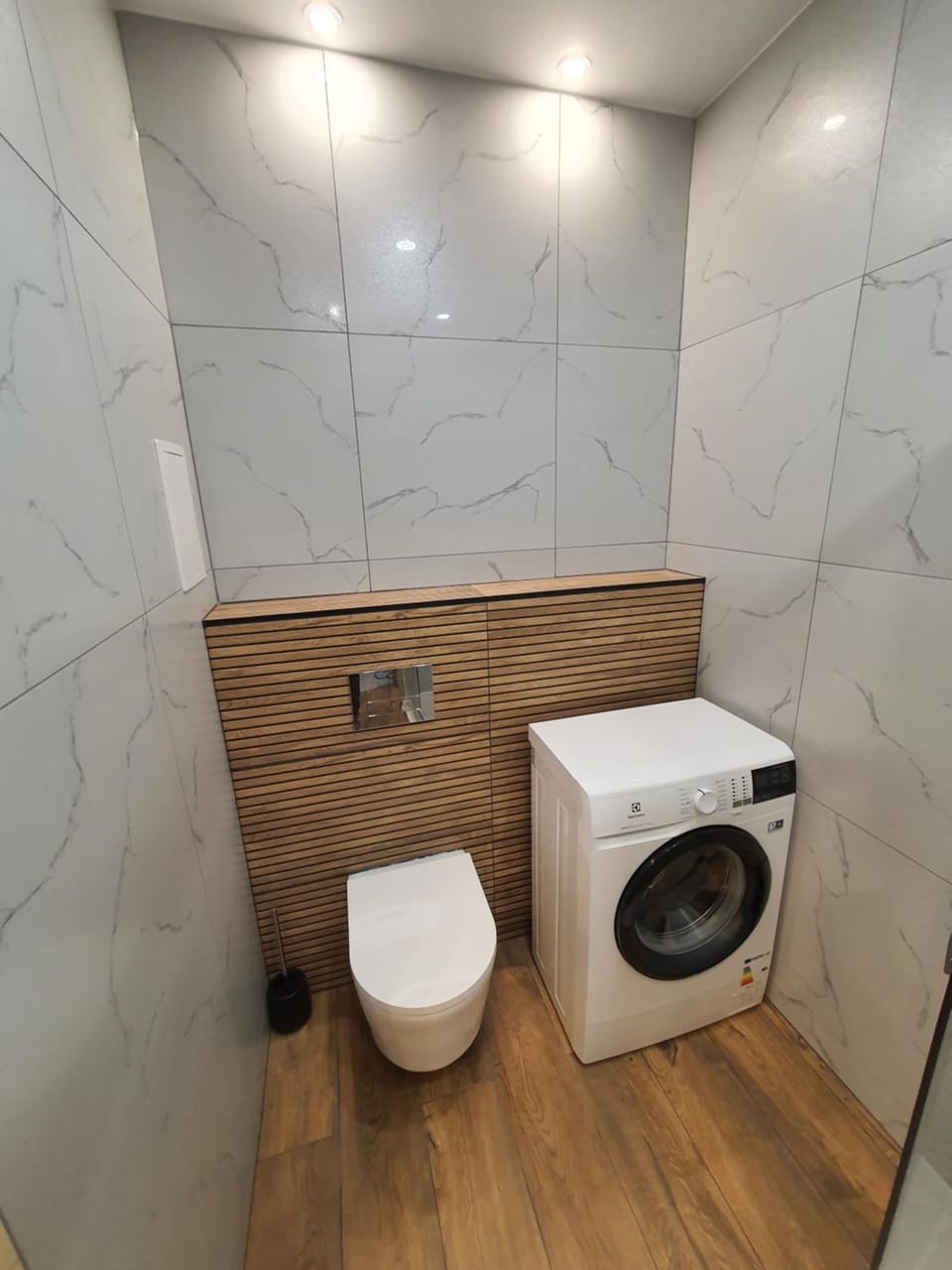 Toilet, Bathroom, washing machine, dryer