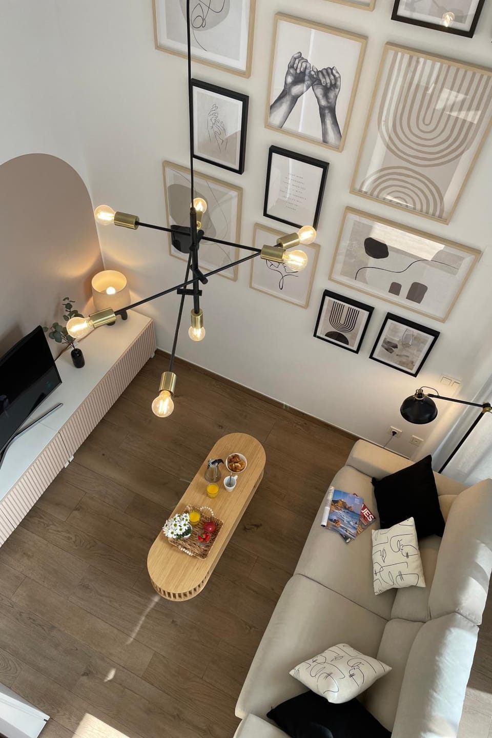 TV and multimedia, Living room, Dining area