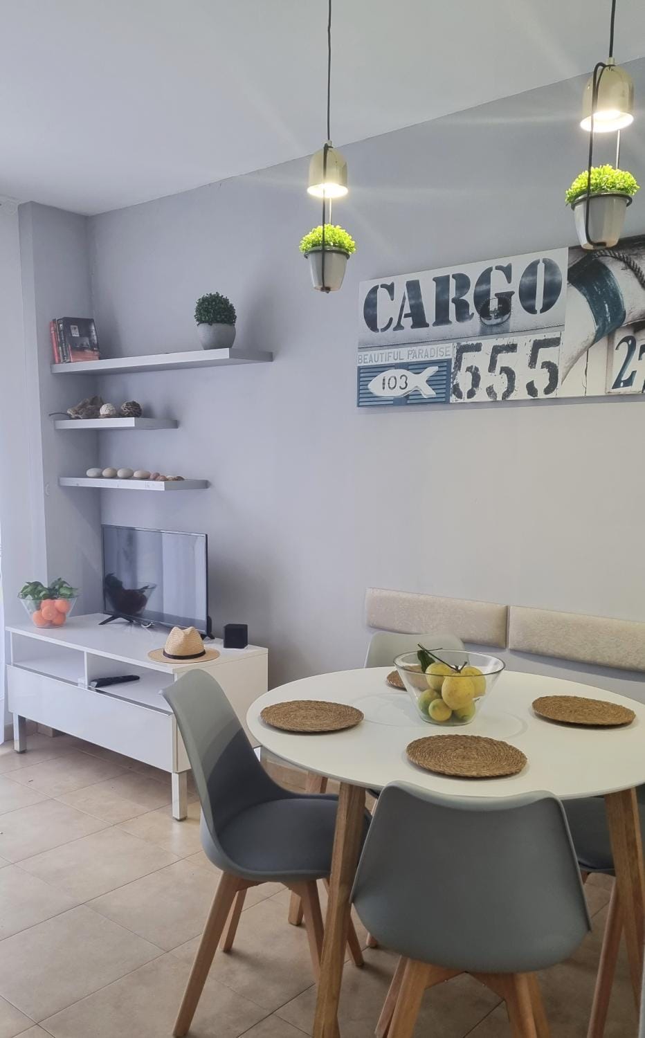 Living room, Dining area