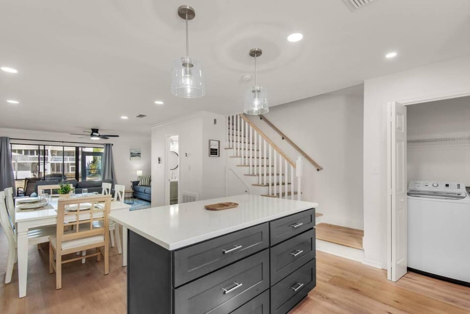 5-Min Walk to Beach w Pool House in Miramar Beach