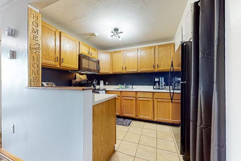 Lakeside Delight, unit 423 Apartment in Laconia