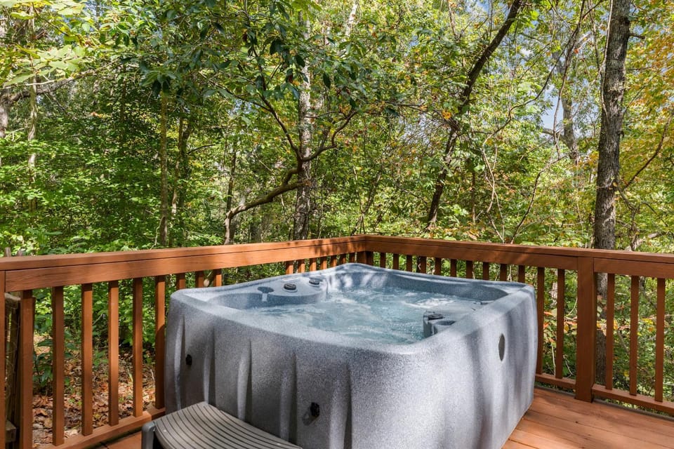 Natural landscape, Garden, Hot Tub, View (from property/room), Balcony/Terrace, Garden view