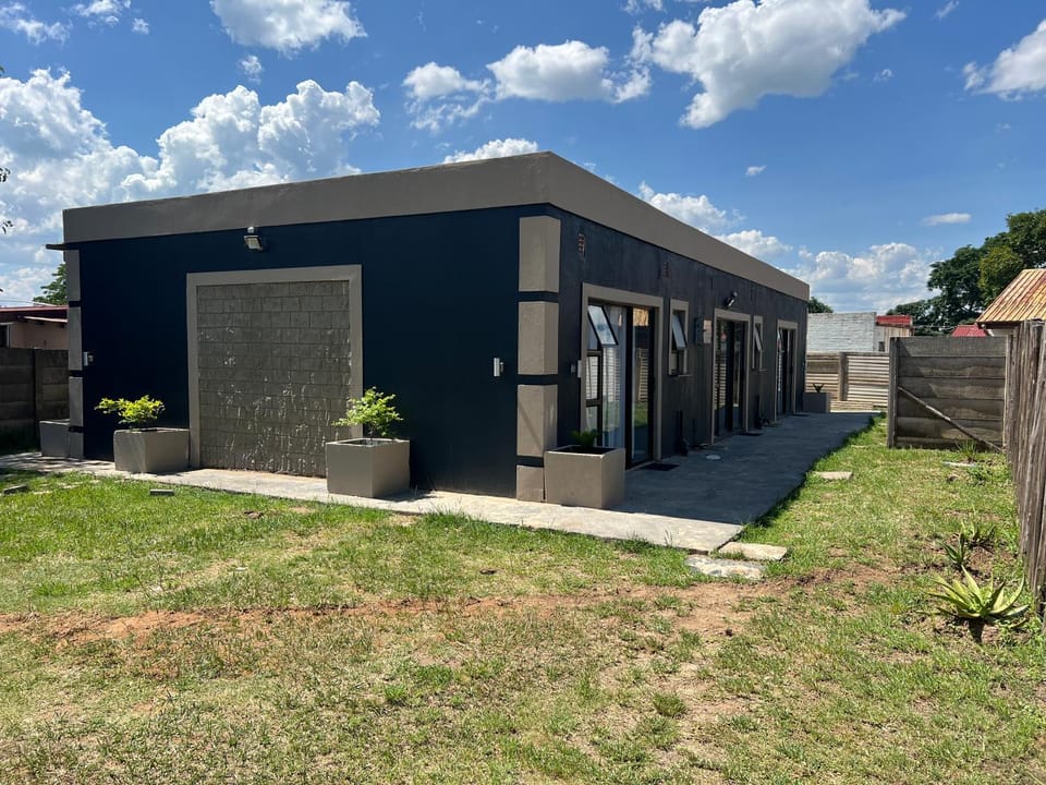 Arecavilla guesthouse Bed and Breakfast in KwaZulu-Natal
