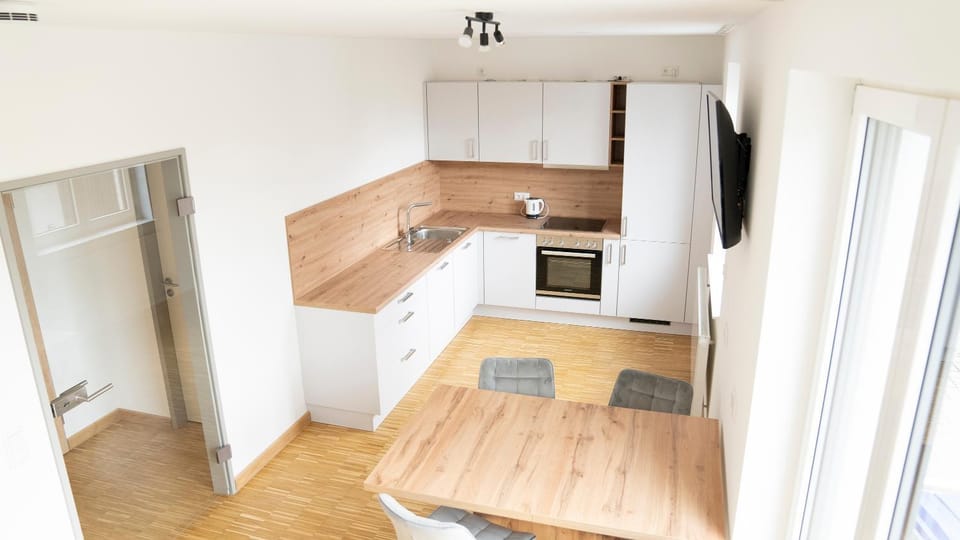 Dining area, oven, stove